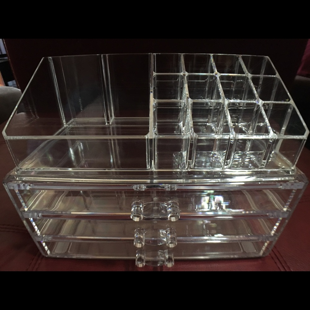 Clear cosmetic makeup storage organizer